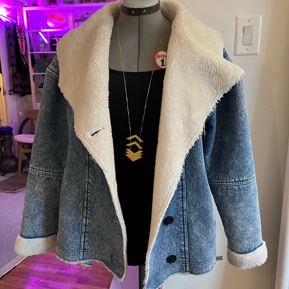 Lucky Brand Women’s Faux-Shearling Lined Shawl Collar Denim Jacket, Large